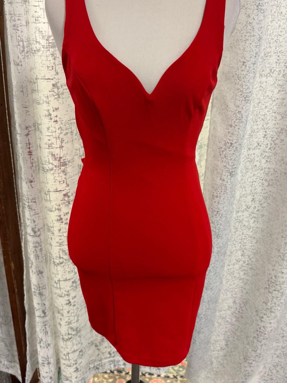 B Darlin Vibrant Red V-Neck Sleeveless Mini Dress